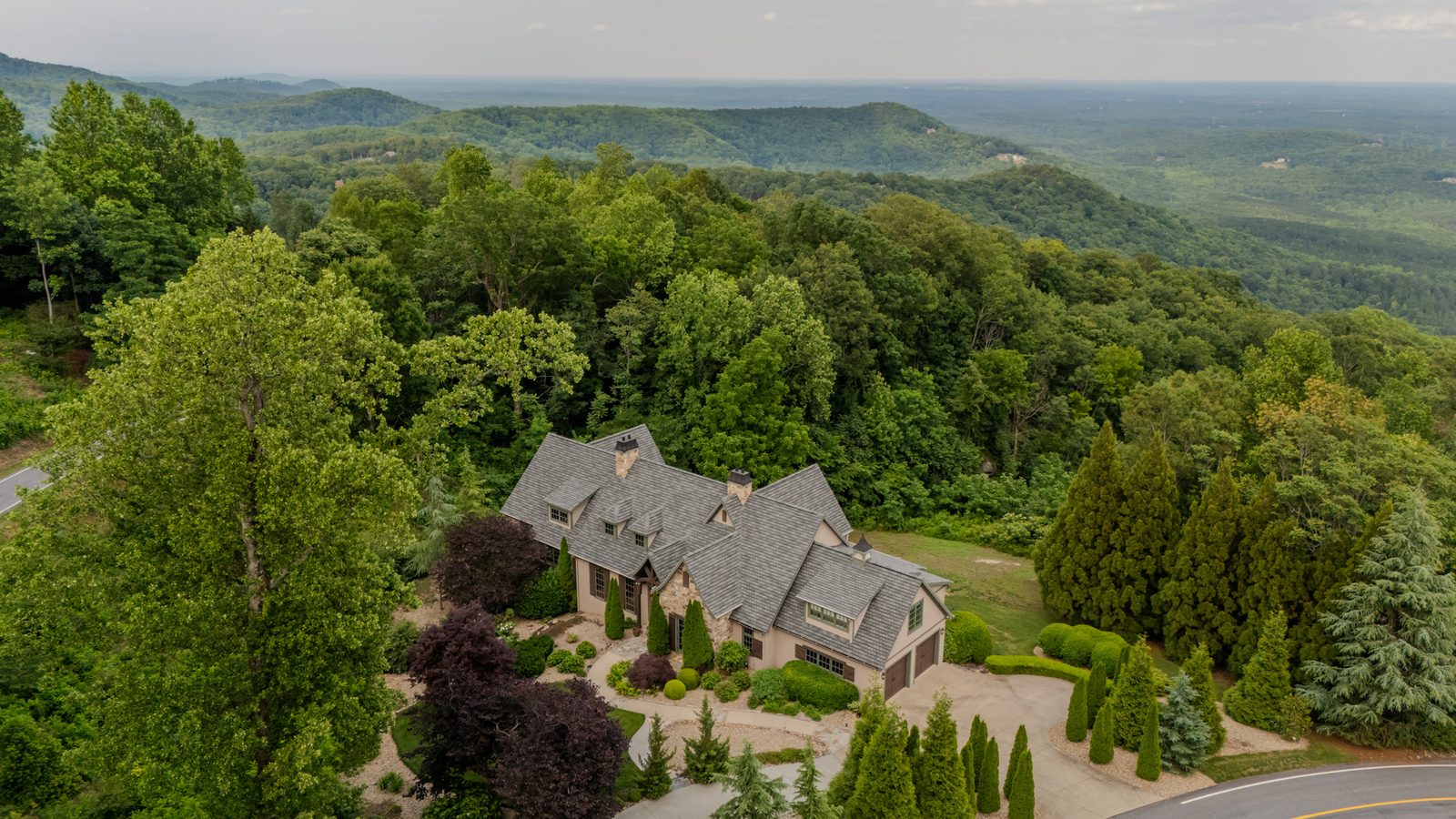 605 Raven Road and the Blue Ridge, The Cliffs at Glassy