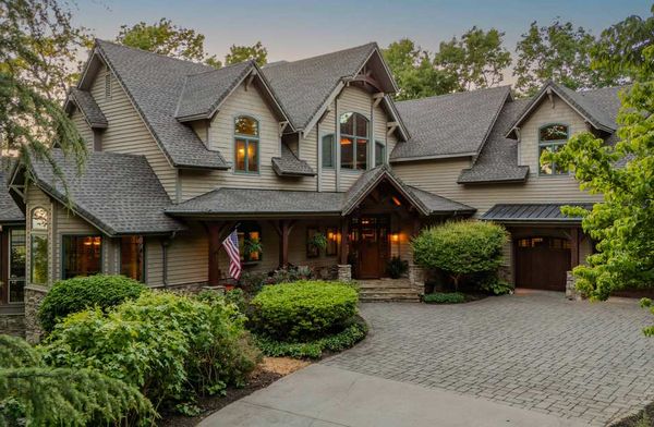 43 High Laurel Way, Cliffs Valley
